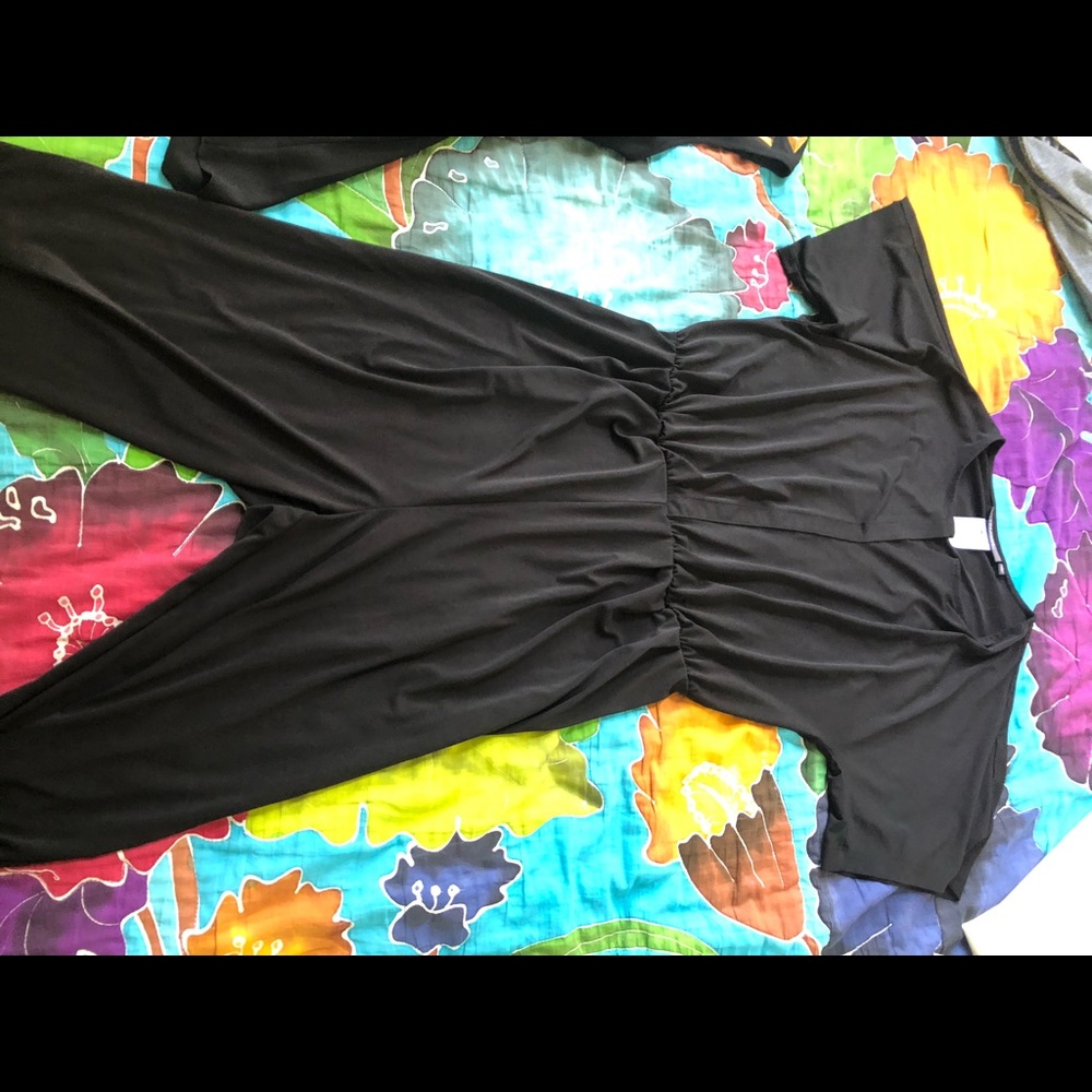 Lisa Rinna  black jumper